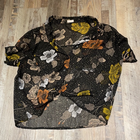 Tops: sm-lrg - Yaya, Zara, Suzy Shier, lucky brand - Picture 7 of 16